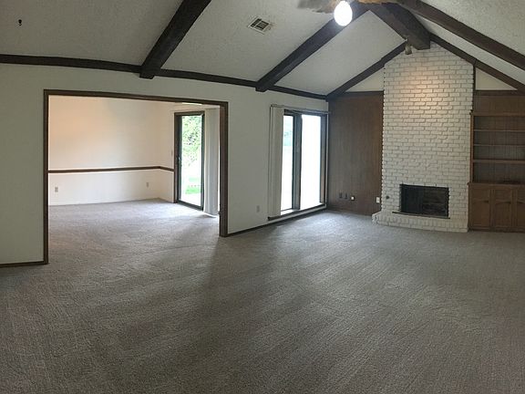 7338 Living / Dining