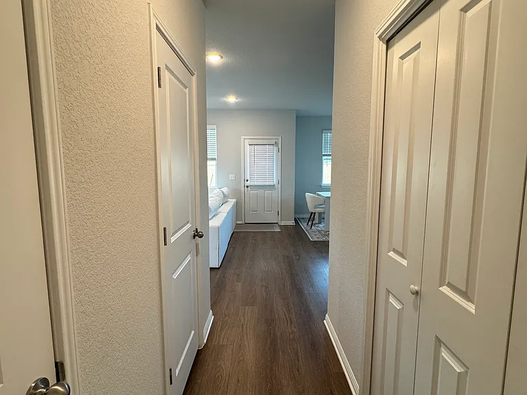Marsh Ln — Photo 9