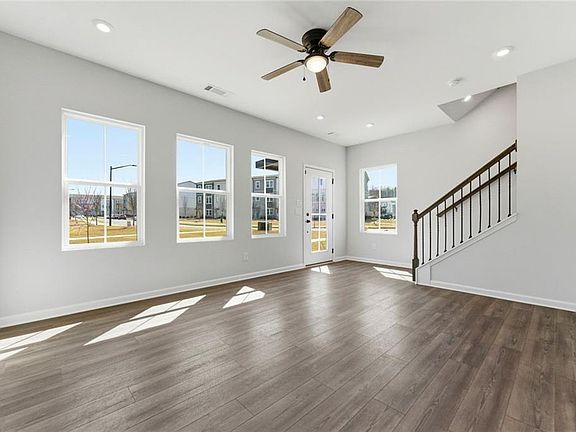 4th image of 1200 Marlo Way