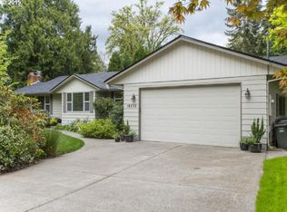 19370 Old River Dr, West Linn, OR