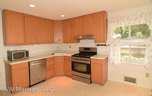 4th image of 5812 Vandegrift Ave