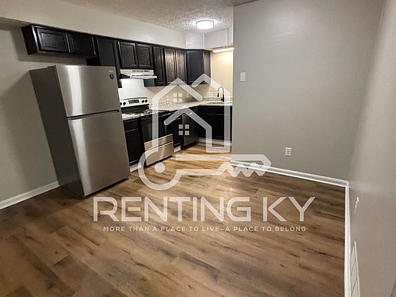 4th image of 1644 Foxhaven Dr #27