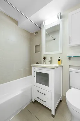 Rented by Greystar | media 8