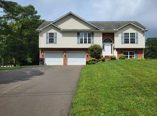 249 Linneaus Ave, Cookeville, TN 38501