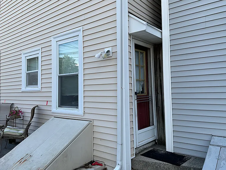 274 Washington St #1 — Photo 11