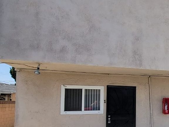 2nd image of 1707 W Marine Ave #1
