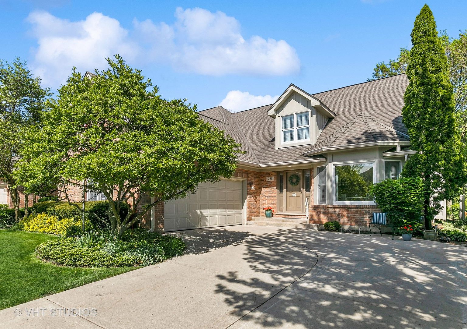 933 Wedgewood Dr, Crystal Lake, IL 60014 Zillow