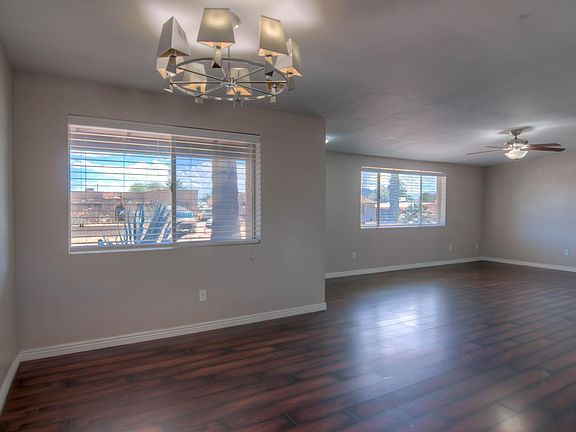 5th image of 3262 W Calle Fresa