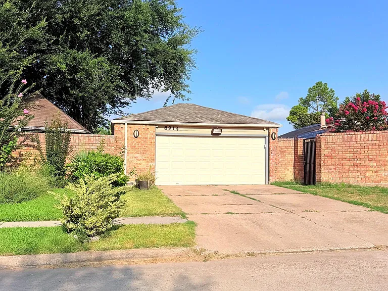 8914 Beau Monde Dr — Photo 3