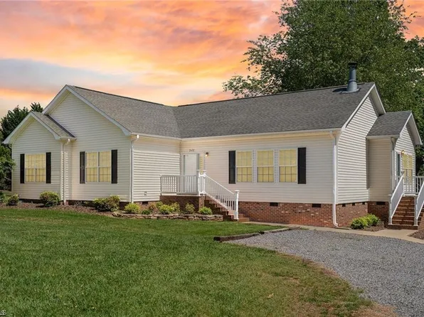 2432 Old Climax Rd, Pleasant Garden, NC 27313