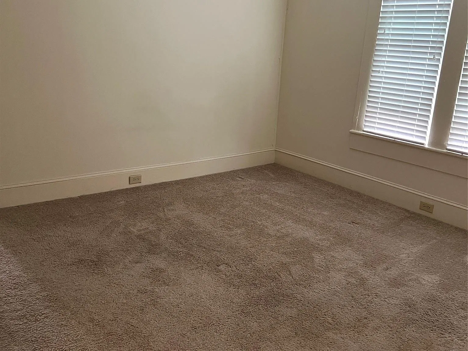 1 bed, 1.0 bath, 650 sqft, $1,100 — Photo 1