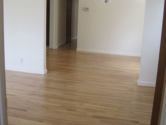 4th image of 428 Beach 134 St #134