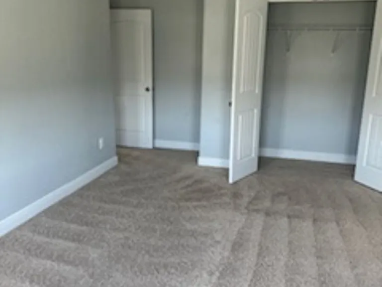 5717 SW 49th Ave — Photo 30