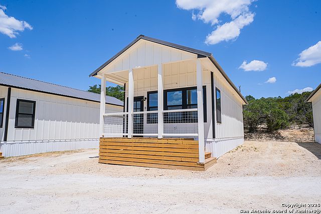 1st image of 1225 Texas Oaks Oaks #B