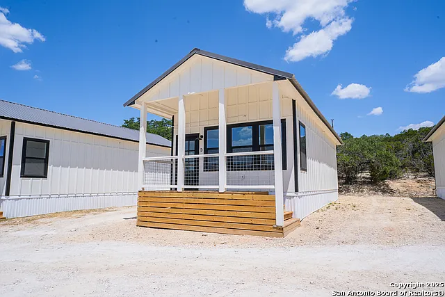 1225 Texas Oaks Oaks #B