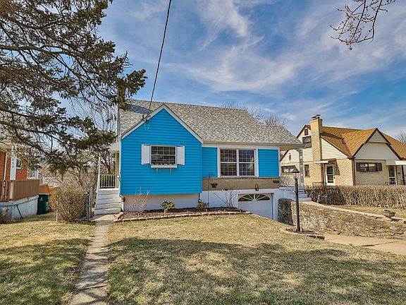 2nd image of 1043 Morado Dr