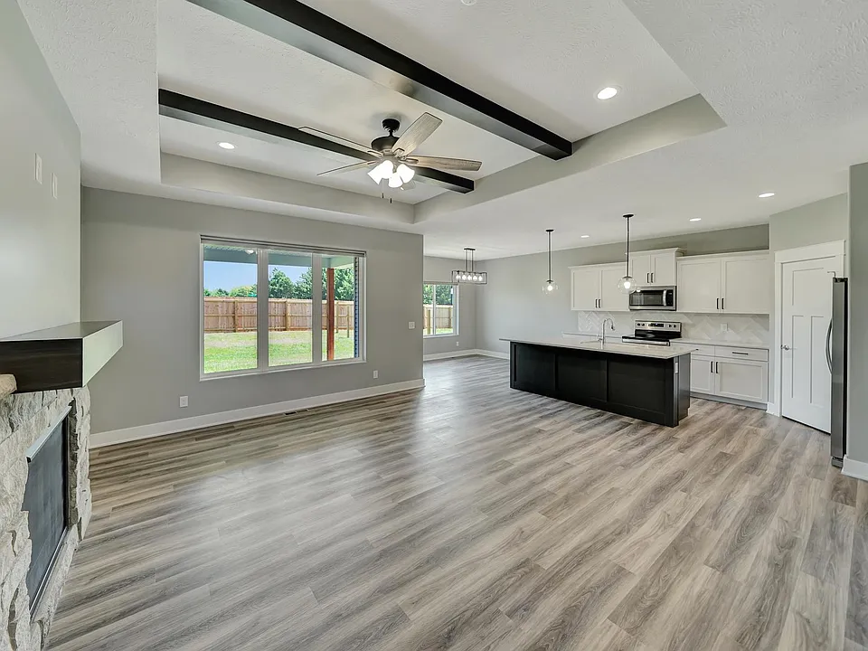 5041 State Hill Dr