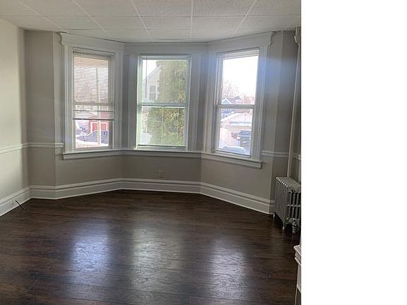 2nd image of 45 Franklin Ave APT 1
