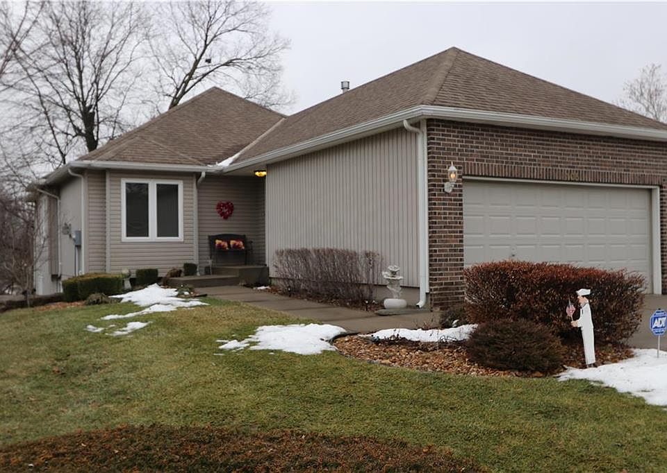 1st image of 105 N Heatherton Ct