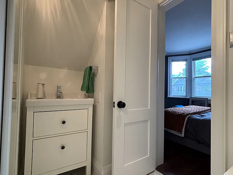 47 Vermont Ave — Photo 25