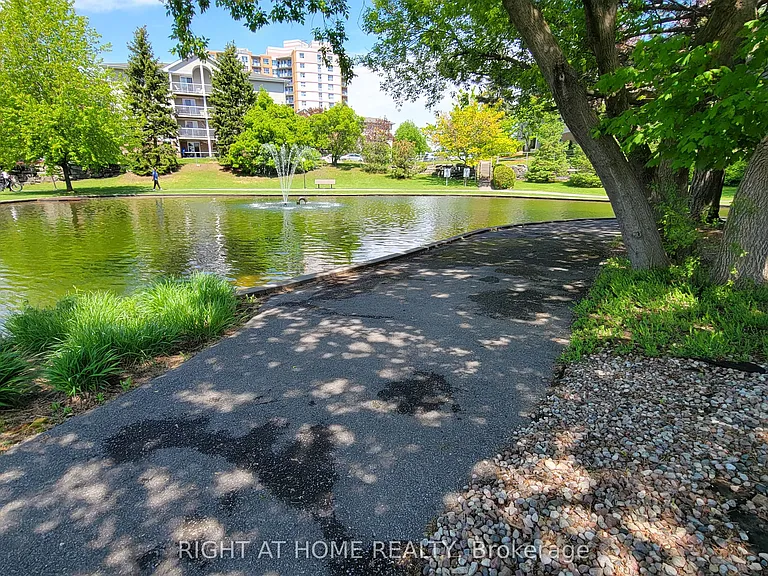 260 Brittany Dr #414 — Photo 23