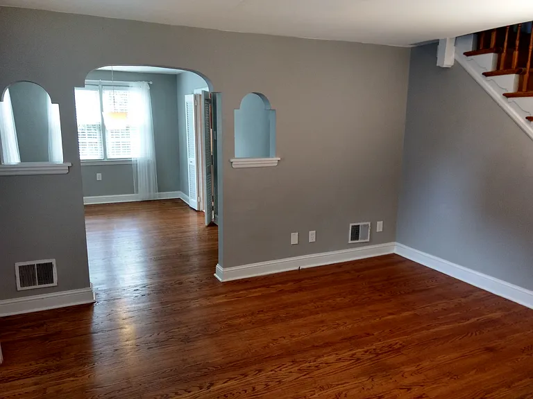 103 Valley View Rd — Photo 5