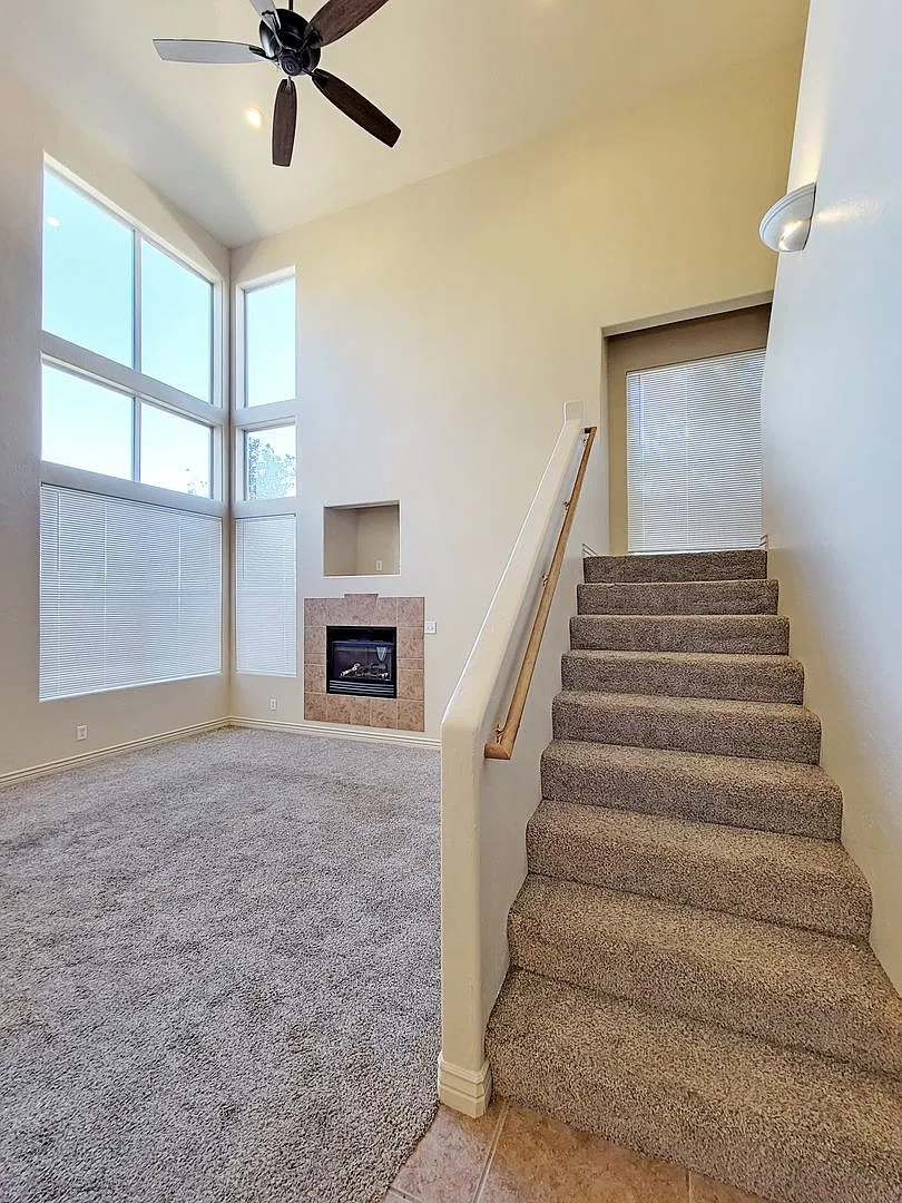 3 Bedroom 2 Bath in Rio Homes with A Huge Loft! — Photo 3