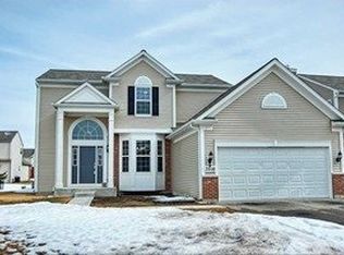 3516 Crestwood Ln, Carpentersville, IL 60110