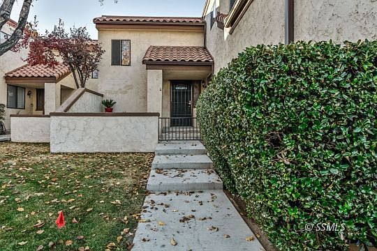 2nd image of 435 Tepatitlan Ct