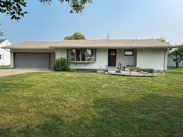 102 Terrace Ln, International Falls, MN 56649