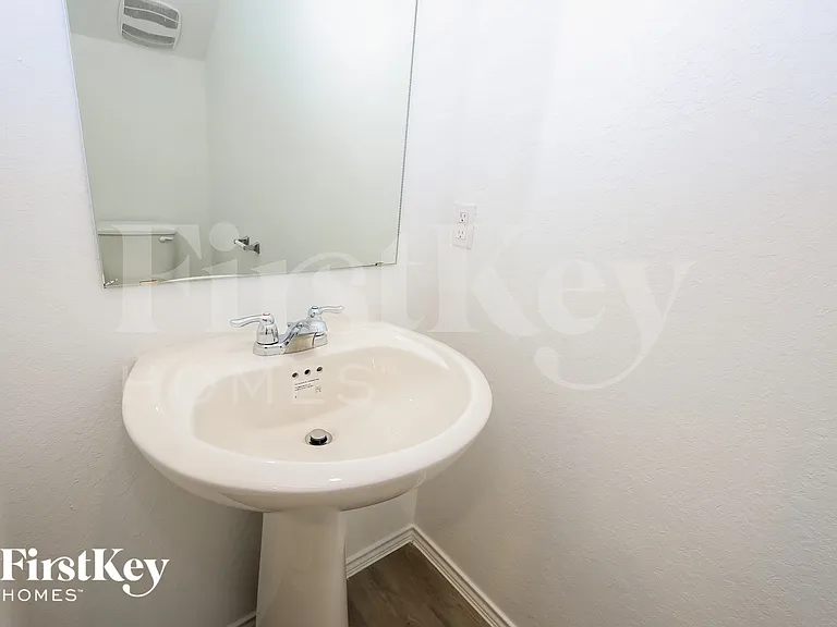 6611 Scarecrow Way — Photo 12