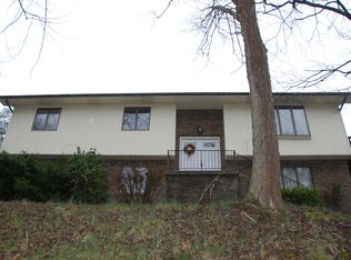 867 Old Bell High Rd, Pineville, KY 40977