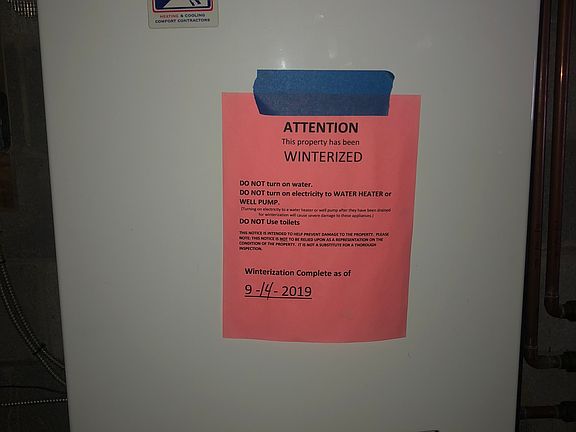 4th image of 17 Lakelands Ave