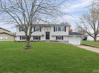 4714 Snow White Ter, Alton, IL 62002