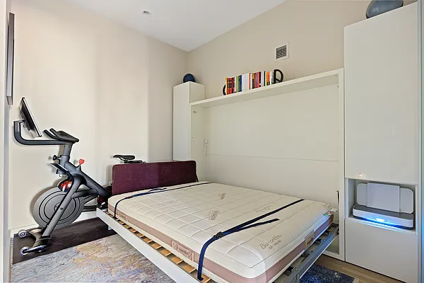 Sold by Compass | media 15