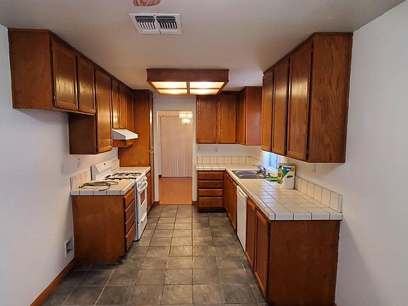 2nd image of 8188 Pictor Ct