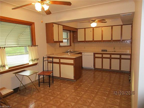 5th image of 1812 Eden Ln