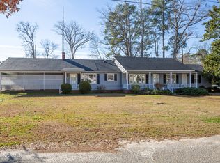 103 Charles St, Roseboro, NC 28382