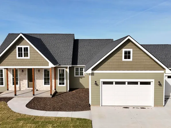 14308 Prairie Trl, Wamego, KS 66547