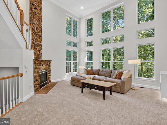 4th image of 7817 Aylesford Ln