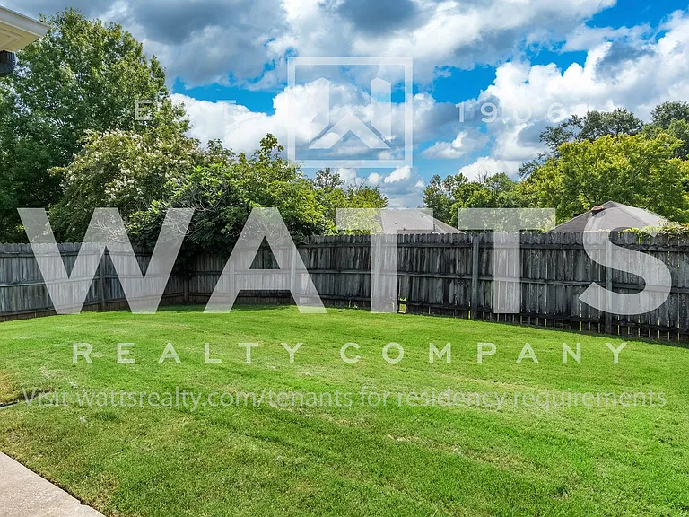 535 Walker Rd — Photo 19