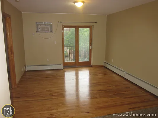 Rented by Realty 2000 Corp | media 19