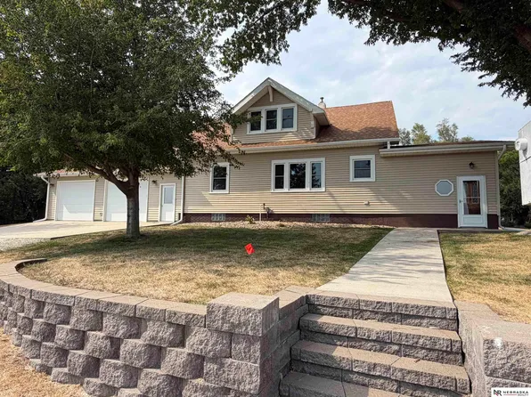 651 County Road 9, Oakland, NE 68045