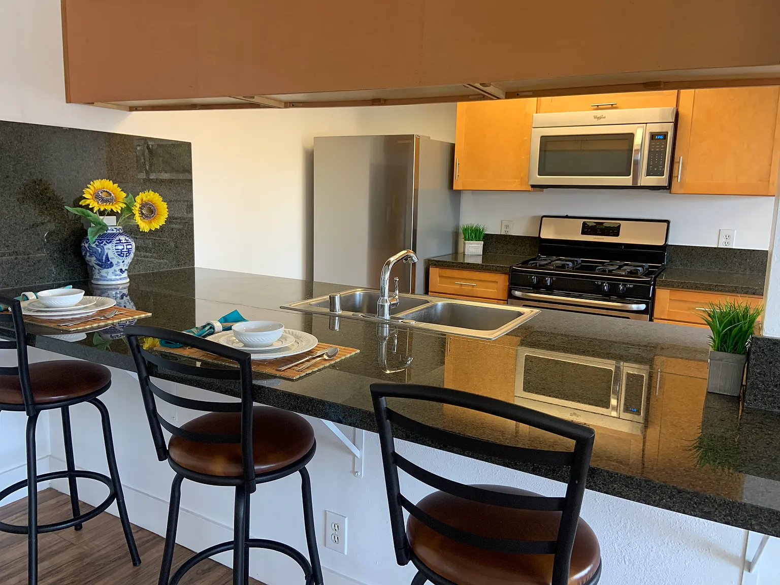 270 W Linden Ave — Photo 4
