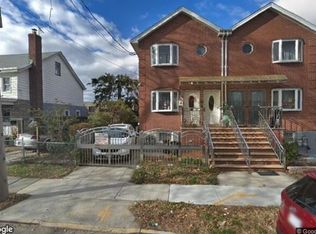 20-34 120th St, College Point, NY 11356