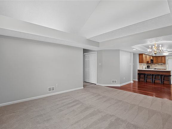 5th image of 147 Crosswynds Dr