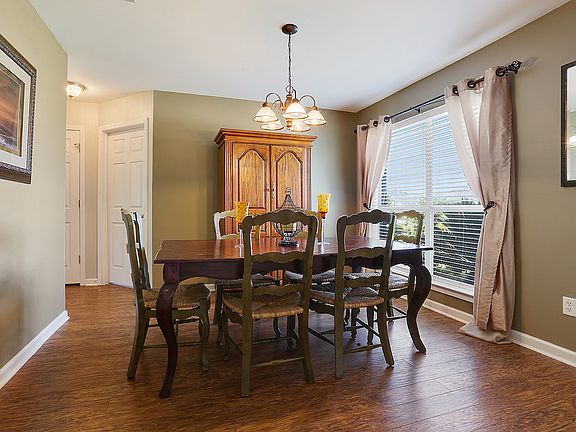 4th image of 35956 Sarasota Ave