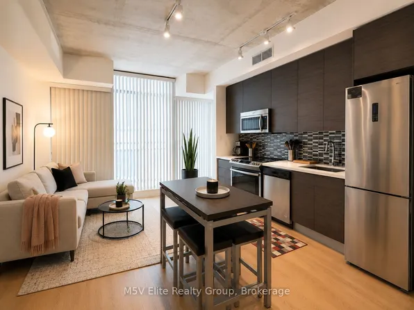 111 Bathurst St, Toronto, ON