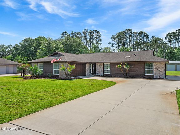 3rd image of 1690 PITCH PINE Avenue
