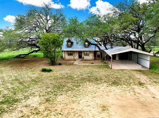 360 HORTON RD, Poteet, TX 78065